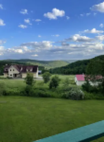 Quiet Retreat, Valley Views, Zoned Heating and Cooling Fire Pit and New Deck!