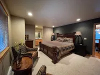 4 Bedroom Ski In/Out Black Eagle Townhome