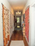 Beautiful & Large Bedroom  in B&B in Exquiste  Tropical  Home- Centrally located