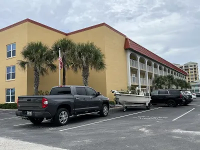Beach front condo with ocean views and community pool. 2/2 on non drive beach. Hotels near New Smyrna Town Beach