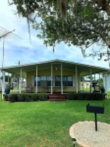 Waterfront property! Hotels in Welaka