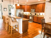 Coco’s Cabana Hotels in Middlesex County