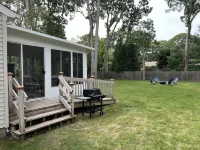 Totally Renovated Cottage on the North Fork 7 min. walk to the Beach - Country Houses