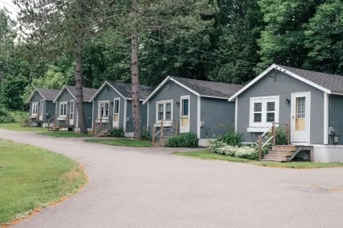 NEW MaineStay Cottage #3 Full Kitchen + Fireplace in Hampden/Bangor