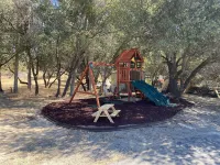 Winters@BOM, Yosemite\BadgerPass, Sleeps 22, Hottub, Movie\Game\Billiards\Play Hotels in Coarsegold