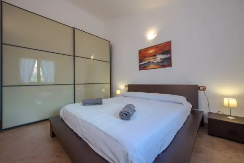 Villa with garden 300 meters from the sea