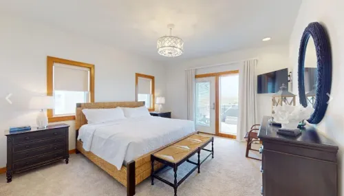 9 Bed Oceanfront in OBX With Pool & 2 Hot Tubs!