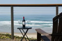 OCEANFRONT Luxury Roads End 4000sft home w/Hot tub! Dog friendly, amazing views!