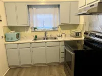 Cozy 1-bedroom apartment in awesome North Providence with AC
