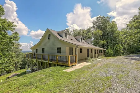 Beautiful long range views at Tranquility Ridge