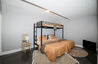 Spacious townhouse with beautiful views of Downton Cincinnati.