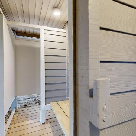 6 Bedroom Oceanfront House in N. Bethany Beach. Renovated in 2024. Watch video!