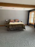 Riverfront mountain retreat Hotels near Stanley Museum