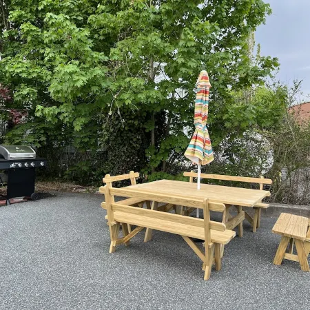 Newly remodeled home - Close to beaches, Main Street and Ferry to the Islands