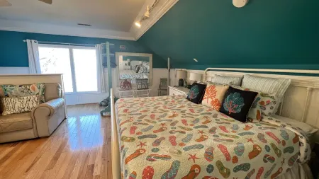 Stunning sunsets Leonardtown apartment