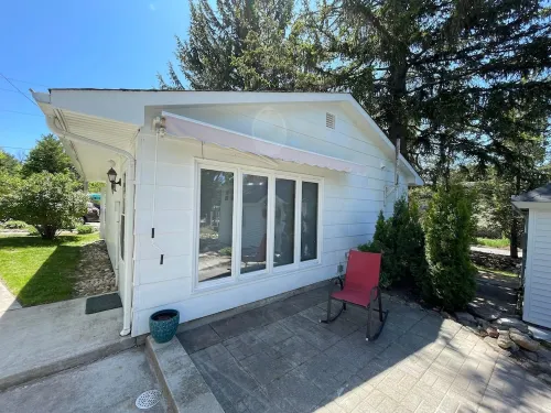 Cute Cottage - Center of the Door Peninsula - Pet Friendly!
