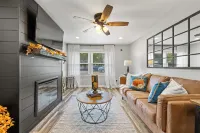 Charming 2-bedroom house with Great kitchen space in Madisonville. - Wifi