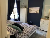 Ground floor 2 bedroom apartment with parking just 60 seconds to the seafront