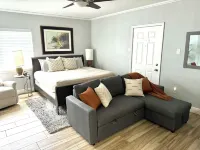 Modern Peaceful Pool Home, 25 Mins To Theme Parks!