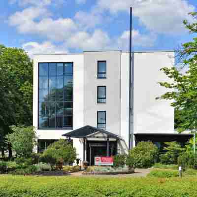 Best Western Premier Parkhotel Kronsberg Hotel Exterior