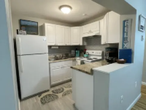 Cozy 2 bedroom 2bath condo Weirs Beach Lake Winnipesaukee Laconia, NH Gunstock Hotels in Laconia