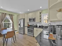 Luxury 2-bedroom apt in NY Hotels in Mt Vernon