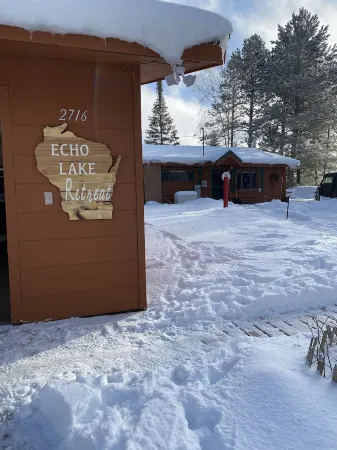 Echo Lake Retreat Relax & Play in the great northwoods! Pier, Utv, Snowmobile.