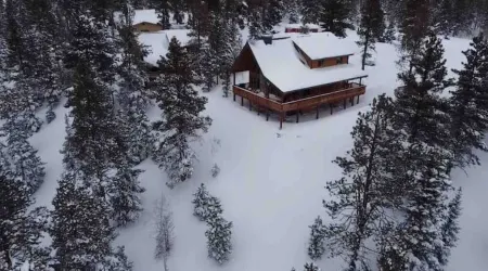 Stone Hearth Hideaway Отели в г. Duck Creek Village