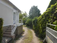 Town house on the banks of the vienne Hotels in Chatellerault