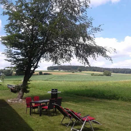 Bright apartment "In the Green" for 6-8 people near Lake Constance