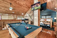 Stunning View! 4.5miles 2 Dollywood & Park –2 Kings, HotTub, PoolTable Fireplace - Hytter