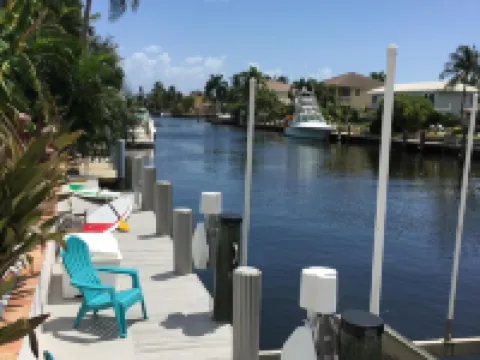 Waterfront Estate Exclusive-Paradise Lighthouse Point Florida Private Pool/Spa Hotels in Lighthouse Point