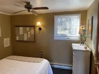 Rustic Riverfront Getaway Directly On The River!!  You can't get any closer! Hotels in Shenandoah