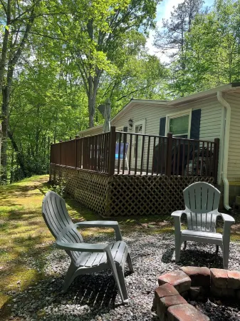 Dog friendly Sylva NC Mountain Retreat<br>Near WCU and downtown