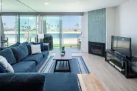 Special Rate for 7 Days or More, OCT 12 to March 19.  Priced in on Daily Rate.