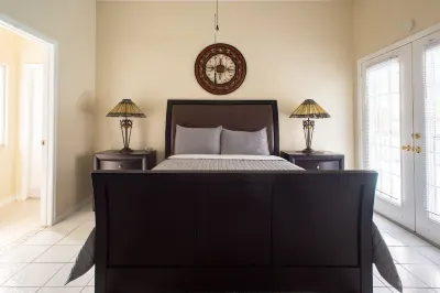 Spacious & amazing lake view with pool. Hotels near DayDreams Day Spa, Med Spa & Massage Brandon, FL