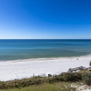 Expansive view of gulf from 2 balconies on private beach - steps from the sand!