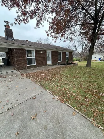 Quaint and Cozy Hamlet