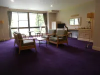 Hotel Furearu Izumi فنادق في أونو