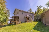 Family Cabin Near Mt. Itasca & Trails: Kayaks & Firewood Included