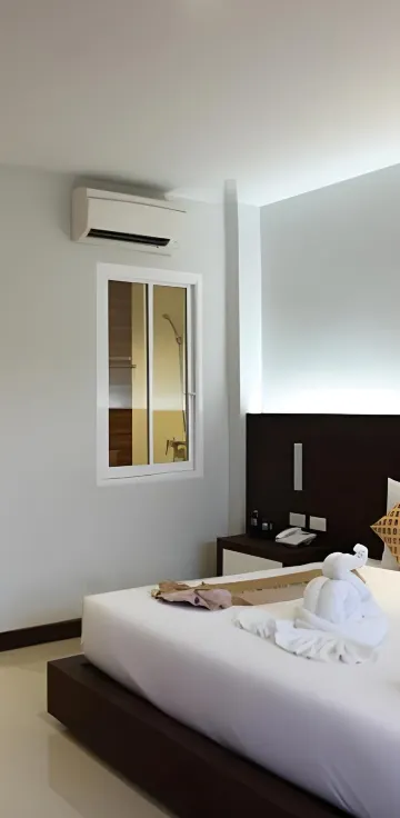 ห้องดีลักซ์, เตียงใหญ่ 1 เตียง หรือเตียงเดี่ยว 2 เตียง, ปลอดบุหรี่, อ่างอาบน้ำ