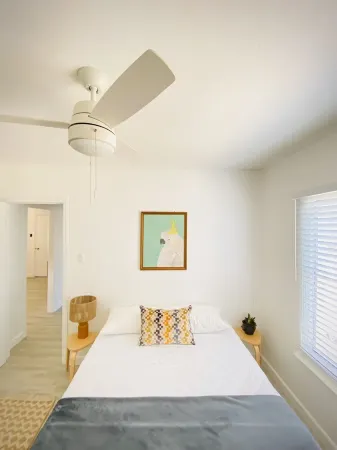 Beautiful modern home minutes from LAX and 15 minutes to most LA attractions Отели рядом с достопримечательностью «Inglewood Park Maintenance»