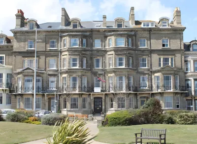 Lord Kitcheners Guest House Hotel in zona Sally Ann's Tea Room