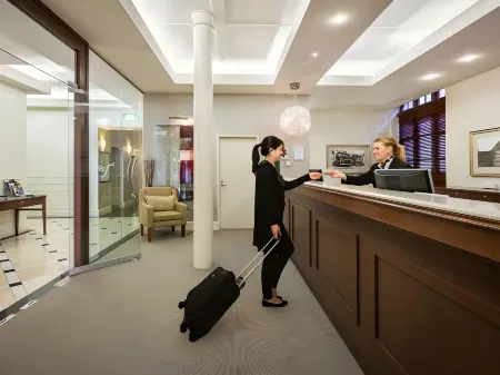 Launceston Central Apartment Hotel Official