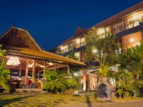 Omah Sinten Heritage Hotel & Resto - bar
