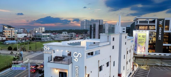 Gangneung Gyeongpodae S9 Beach Familyspa 江陵市のホテル
