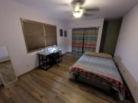 Inviting & Spacious! Unique Indoor and Outdoor Vibe! 韋爾法諾縣酒店