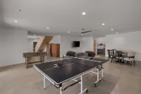 Stowe Hollow | Mountain Views, Fire Pit & BBQ