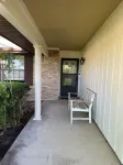 Heart of New Braunfels within minutes to Gruene, Schlitterbahn and downtown.