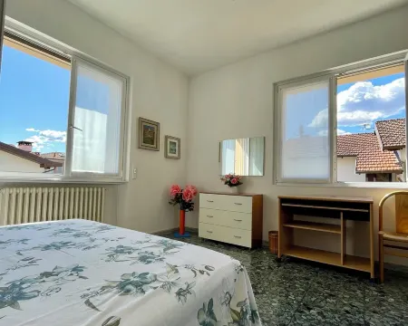 The blackbird's nest: garden and private parking.